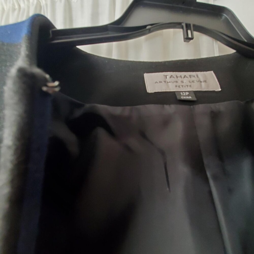 Tahari Arthur S. Levine 12 Petite Two-Piece Skirt Suit - Picture 4 of 11